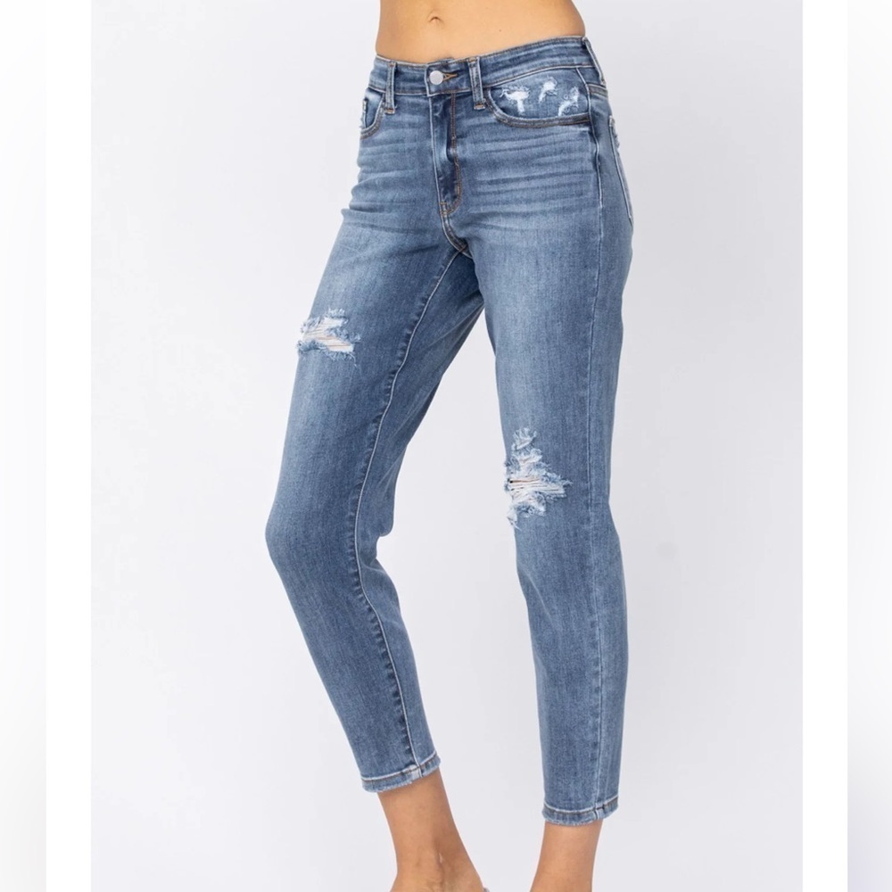 Women’s Judy Blue medium wash high rise slim fit jeans 3/26